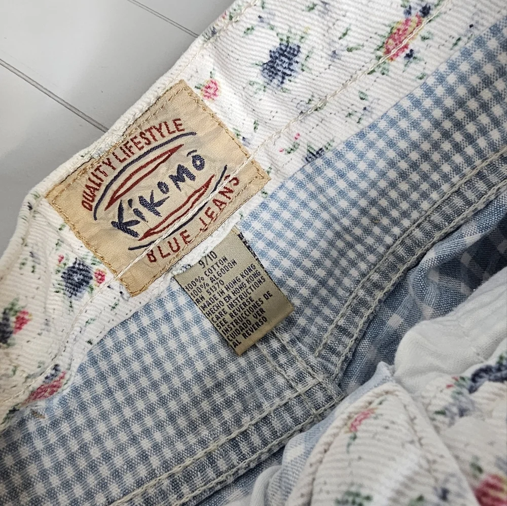 Kikomo floral 90s high rise shorts - Picture 3 of 6